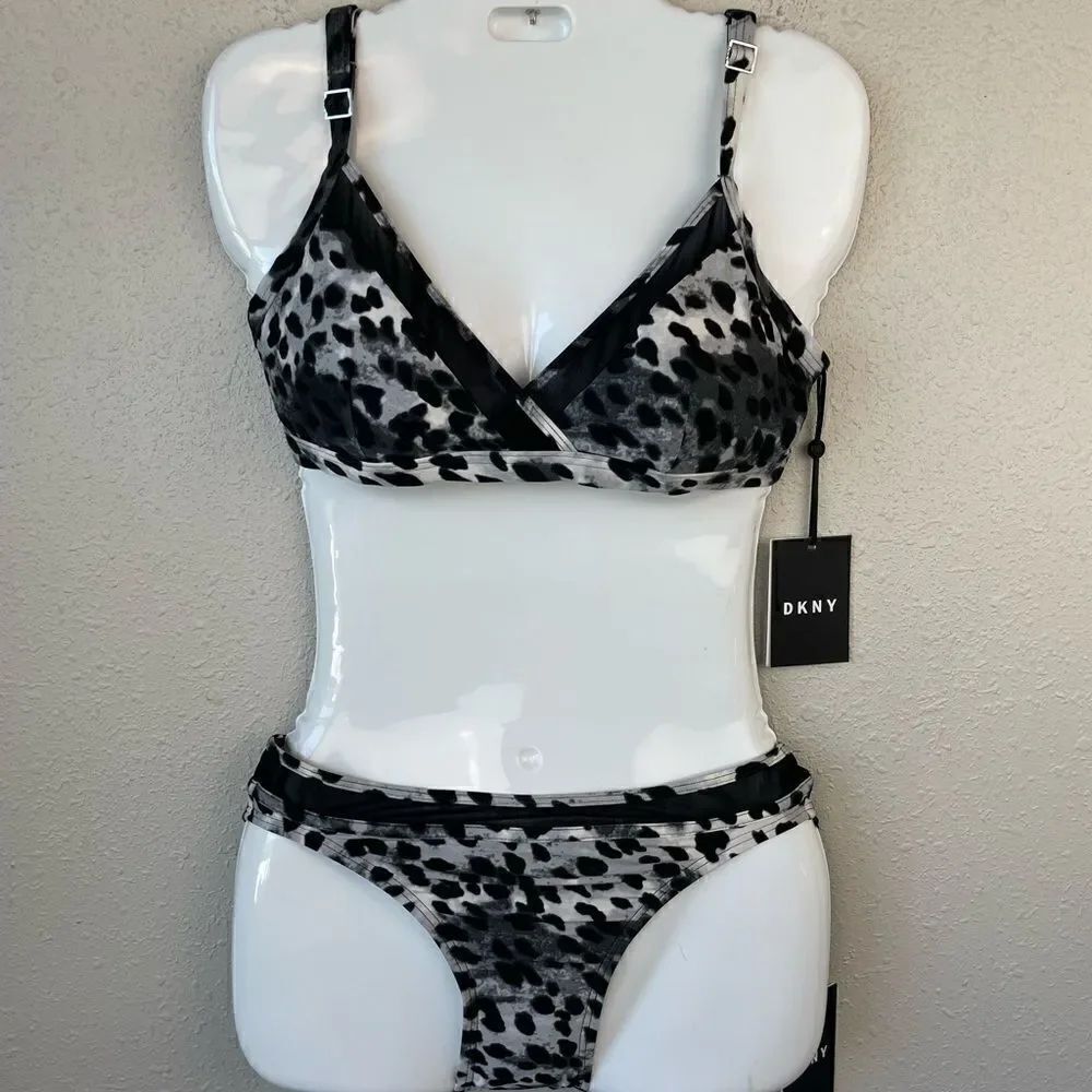 NWT DKNY Bikini Top and Bottom Sizes XS or L